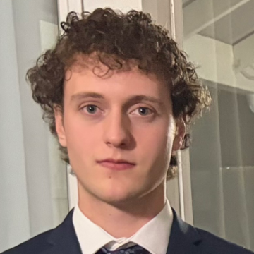 Profile Photo of Luke